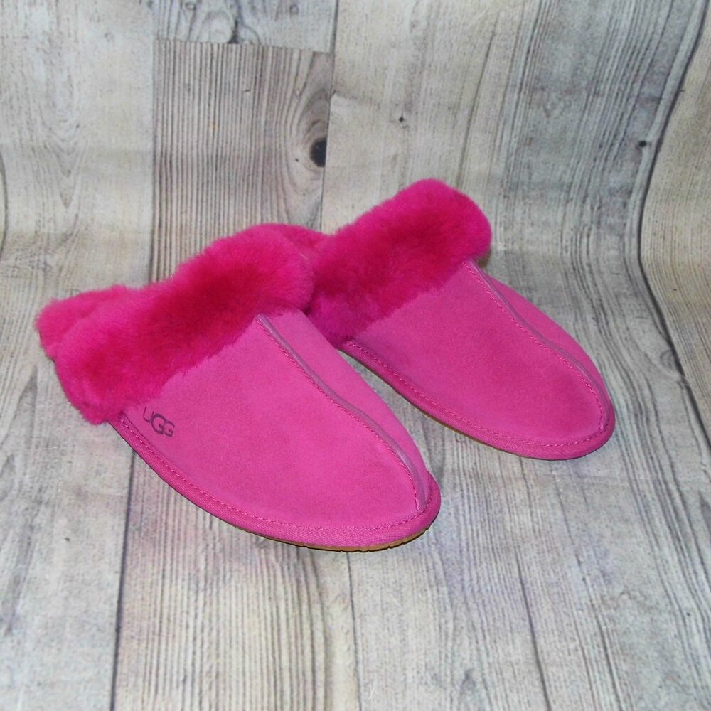 UGG Scuffette II Fuchsia Sheepskin Slippers Womens Size 7